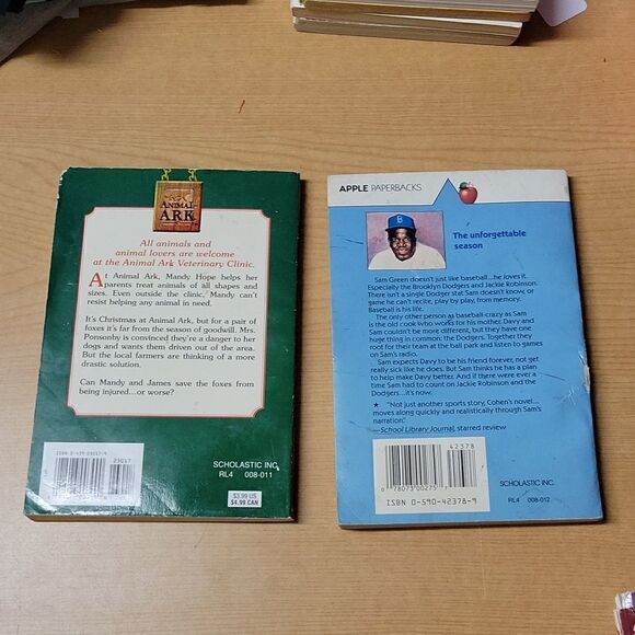 6 scholastic paperback books. - Picture 3 of 8